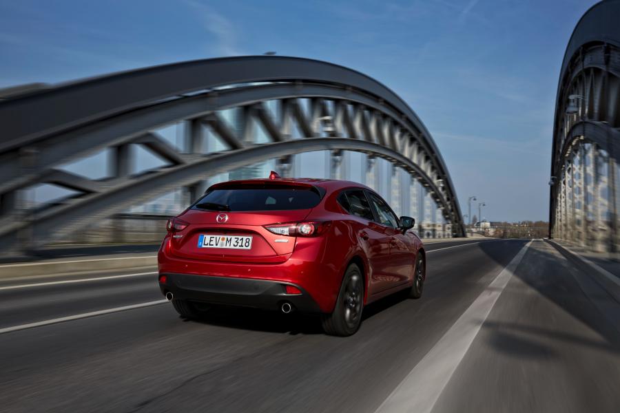  Mazda3 Nakama 2016 года  (фото 18 из 22)
